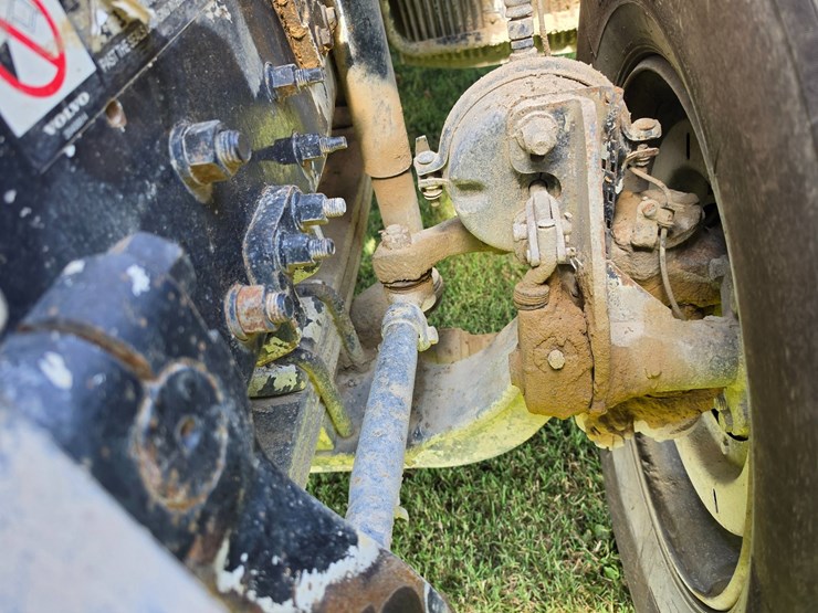 #25407-•-2005-volvo-vhd-quad-axle-dump-truck-image-58