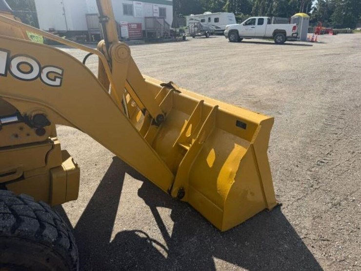 2006-deere-310g-image-31