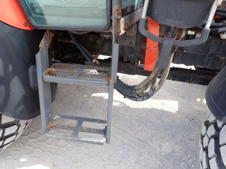 2021-kubota-m4-071-image-54