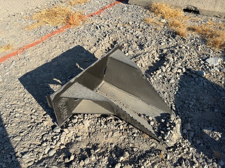 #94-•-mini-universal-skid-steer-tree-spade-inv#54728-image-4