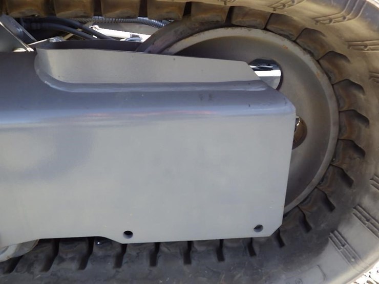 takeuchi-tb335r-image-23
