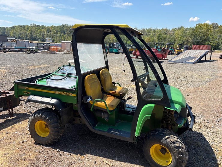 john-deere-gator-hpx-image-3