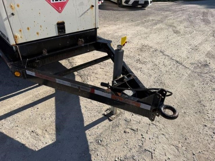 2015-caterpillar-aps100-image-12