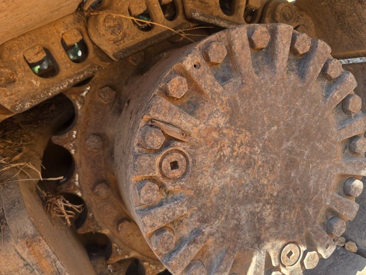 caterpillar-320-image-68