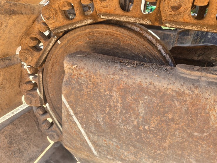 caterpillar-320-image-75
