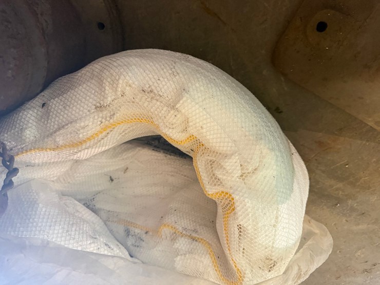 #53506-•-pig-spill-containment-booms-inv#53506-image-6