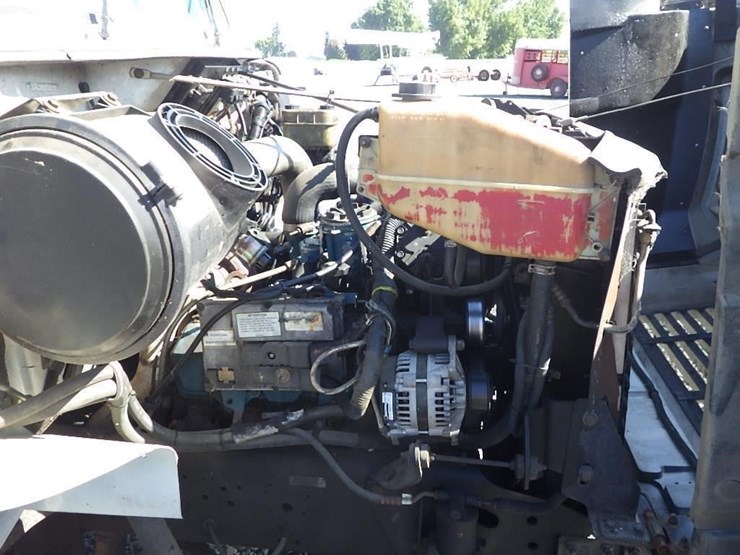 2000-international-4700-image-20