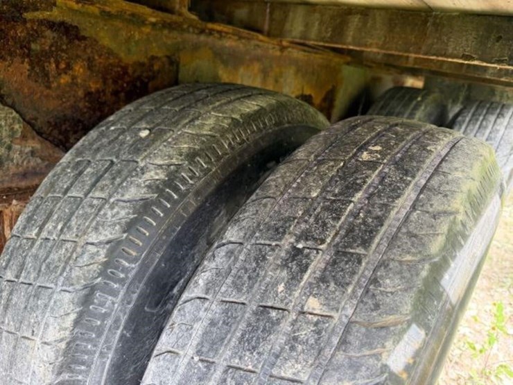 2018-gooseneck-load-trail-image-23