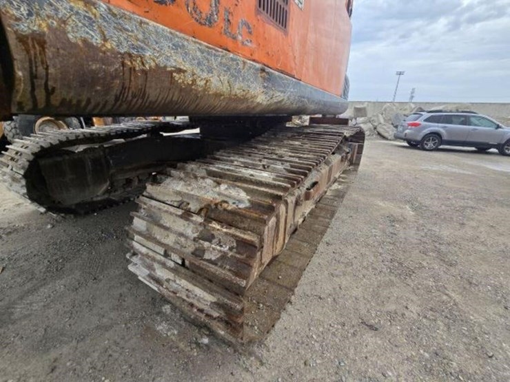 2016-hitachi-zx350-lc-image-26