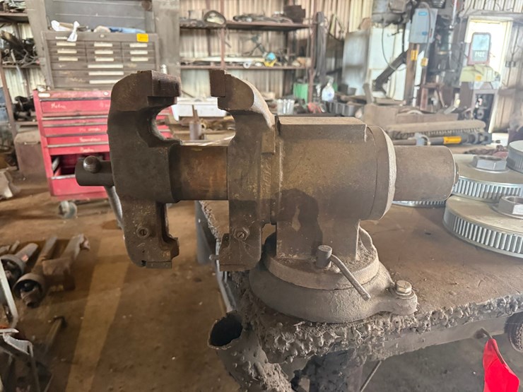 #53561-•-metal-shop-table-inv#53561-image-6