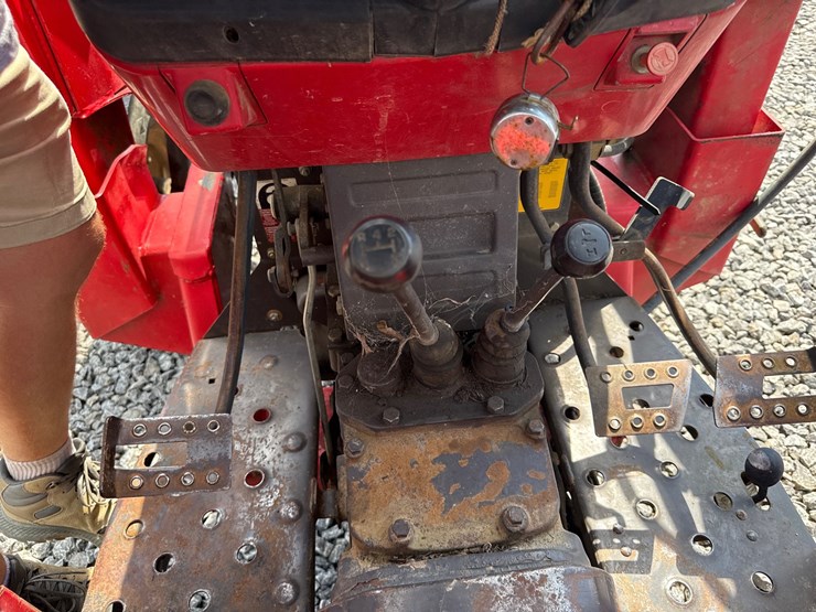 massey-ferguson-362-image-9