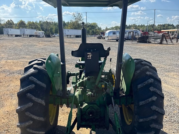 john-deere-2040-image-6