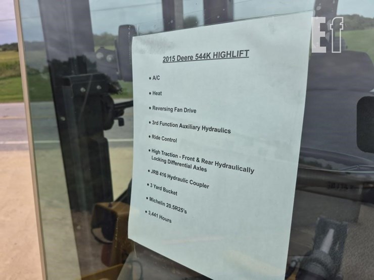 2015-deere-544k-image-22