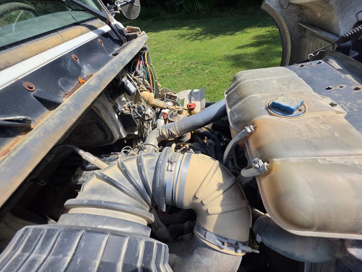 #25407-•-2005-volvo-vhd-quad-axle-dump-truck-image-74
