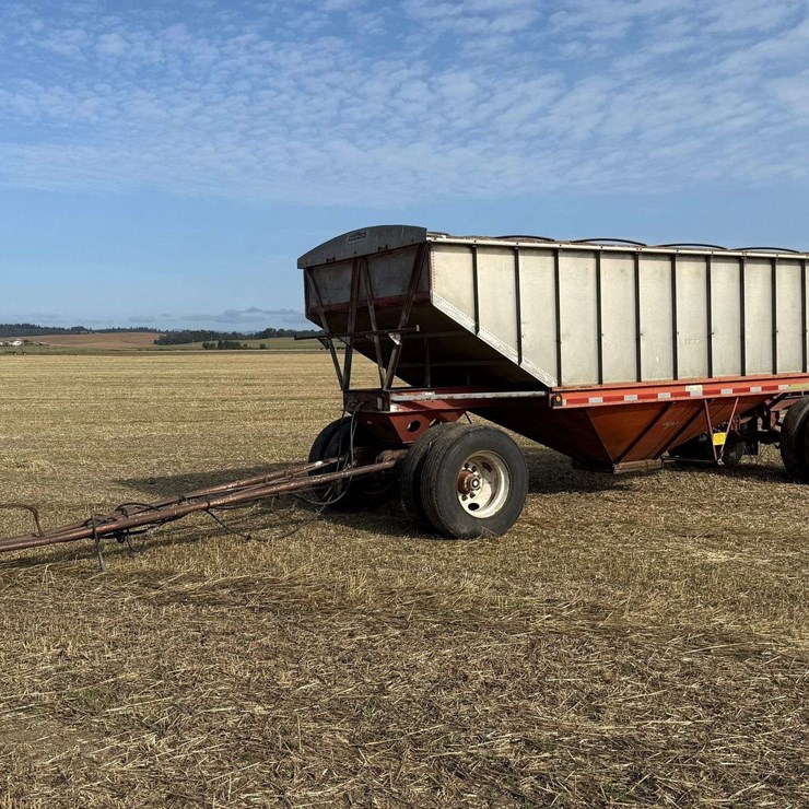 1974 TITAN TRAILER
