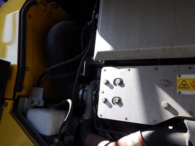2018-komatsu-wa320-8-image-10