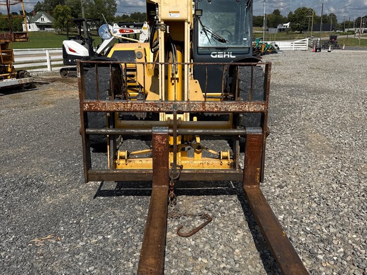 2012-gehl-dl12-40-image-2