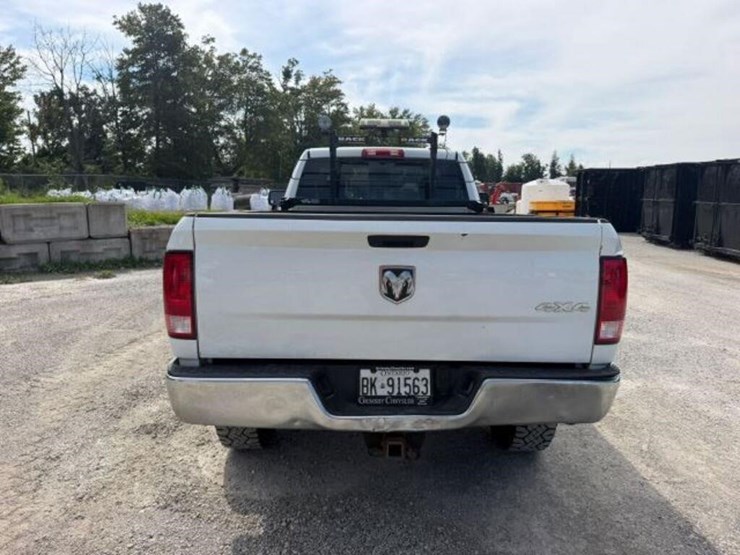 2016-ram-2500-hd-image-3