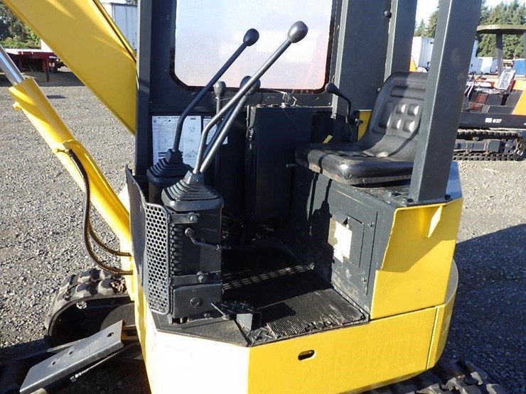 komatsu-pc28-image-15