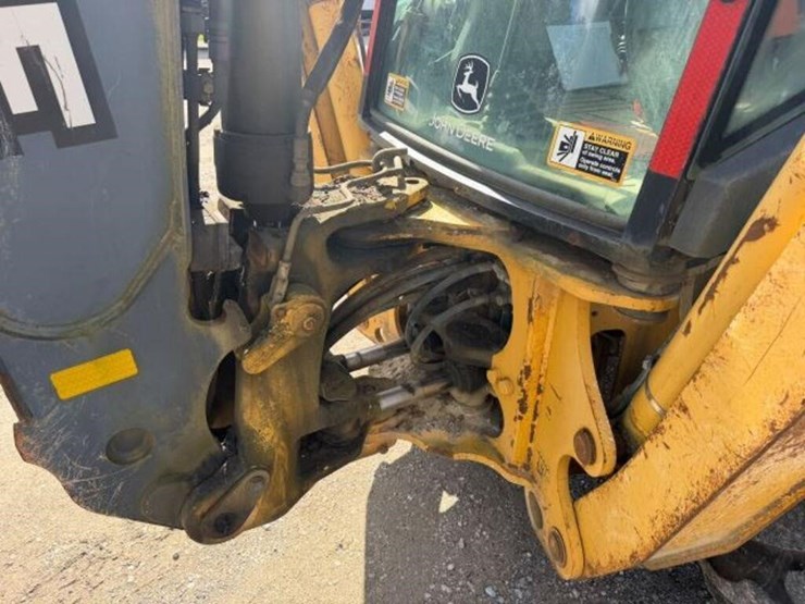 2011-deere-310sj-image-34