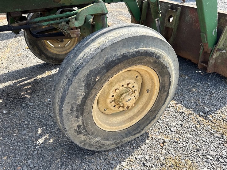john-deere-2510-image-10
