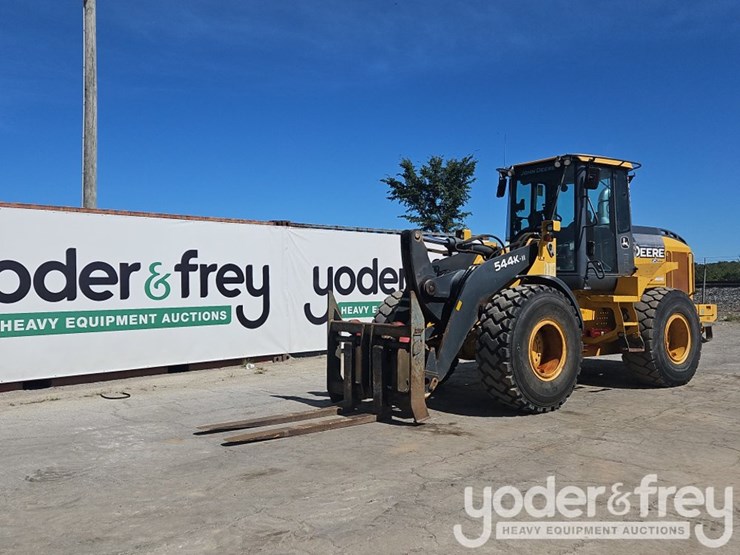 2017-deere-544k-image-2