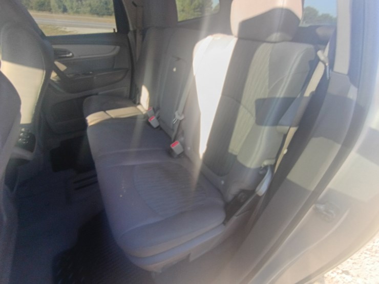 2013-chevrolet-traverse-image-53