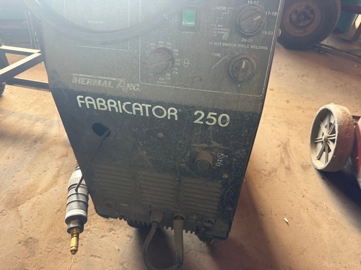#53488-•-thermal-arc-fabricator-250-welder-inv#53488-image-5
