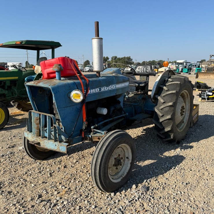 2000 FORD 2000