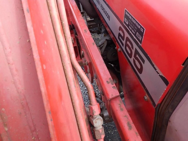 massey-ferguson-265-image-30