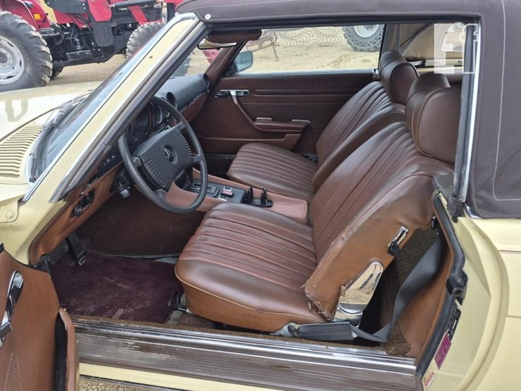 1975-mercedes-benz-450sl-image-17