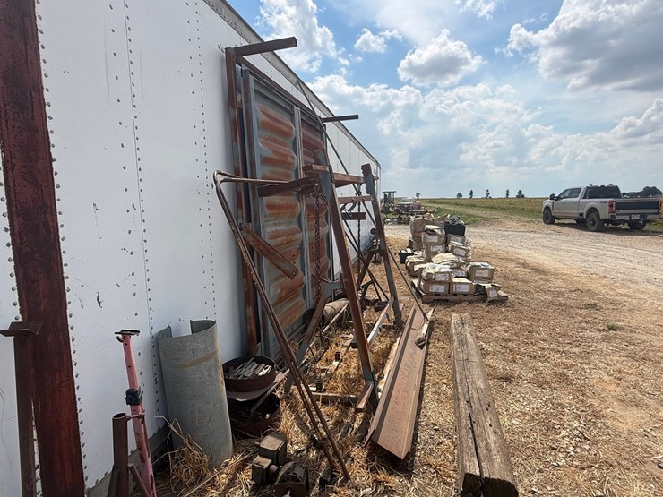 #53485-•-lot-of-miscellaneous-&-steel-beam-inv#53485-image-3