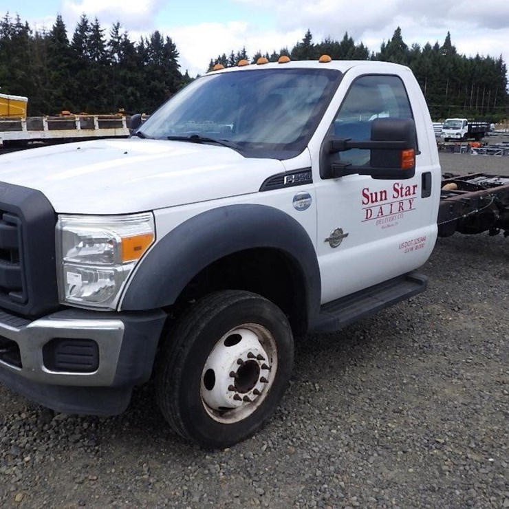 2016 FORD 550