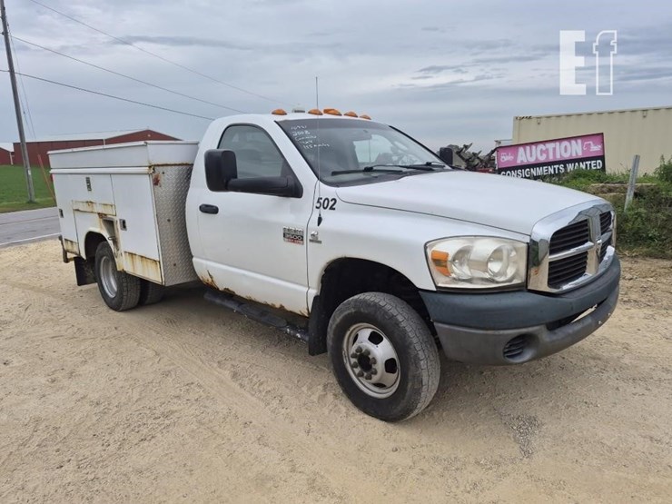 2008-dodge-ram-3500-image-4