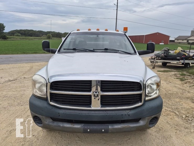 2008-dodge-ram-3500-image-8