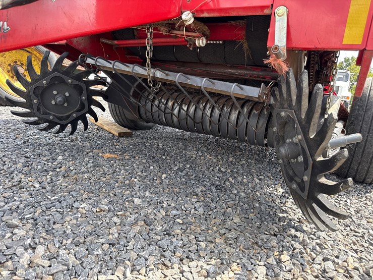 massey-ferguson-1745-image-7