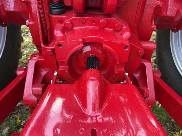 1970-1456-farmall-row-crop-golden-demonstrator-image-47