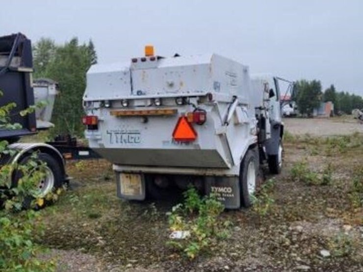2004-freightliner-fc80-image-3