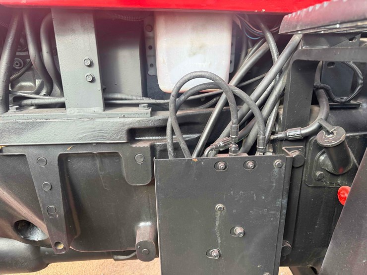 case-ih-230-image-18