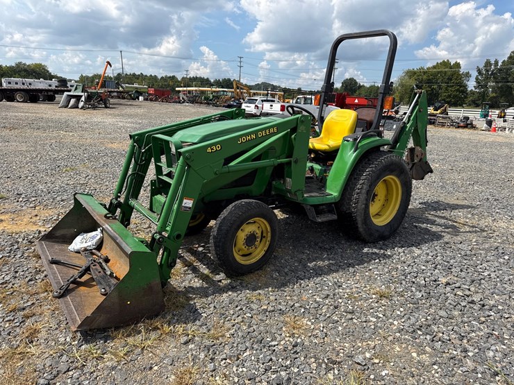 john-deere-4400-image-1