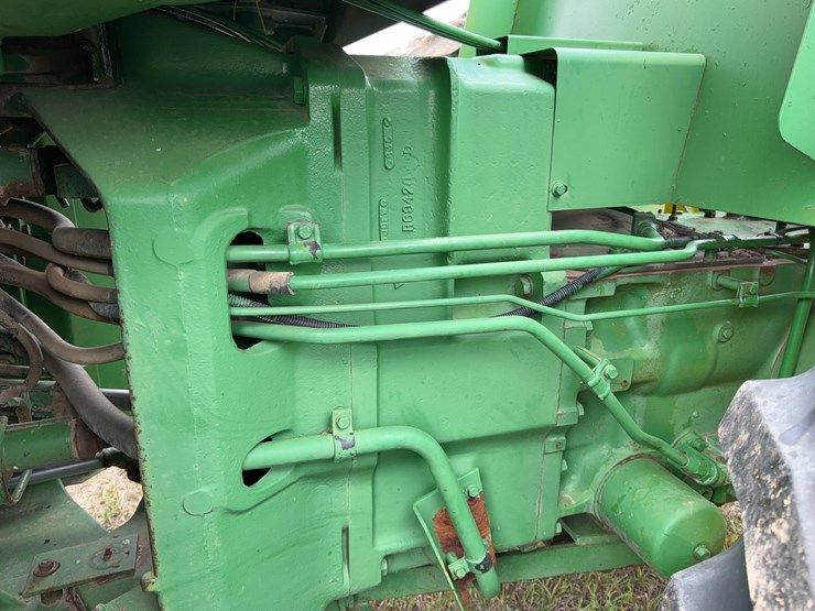 john-deere-8640-image-12