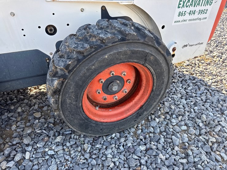 2007-bobcat-s175-image-10