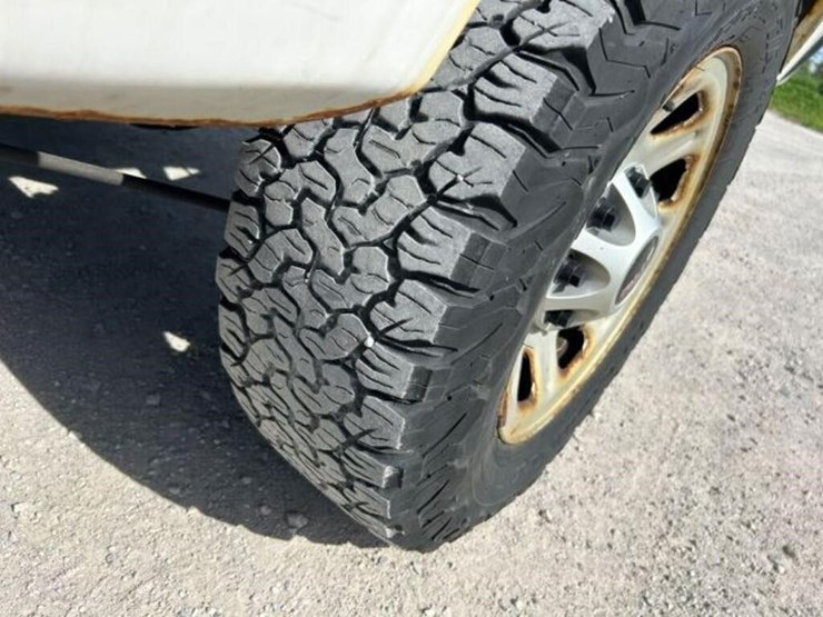 2014-gmc-sierra-3500-image-71