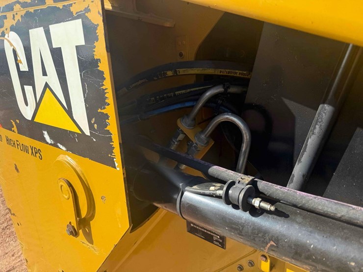 caterpillar-279d-image-11