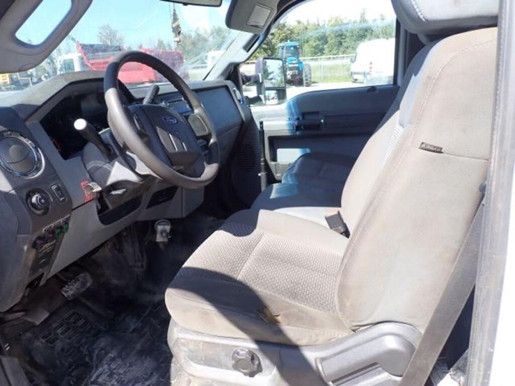 ford-f550-image-38