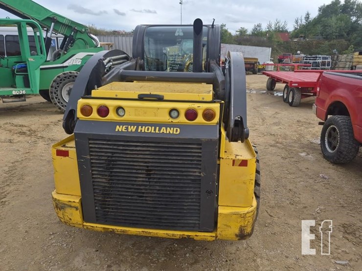 new-holland-l230-image-6