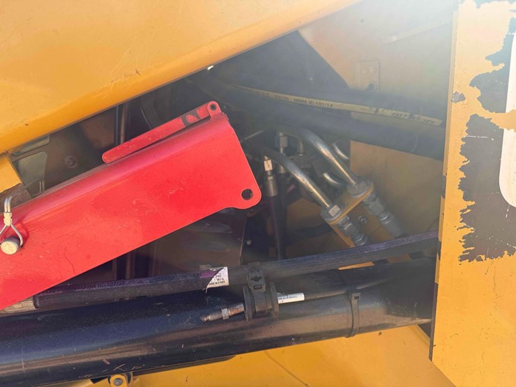 caterpillar-279d-image-13