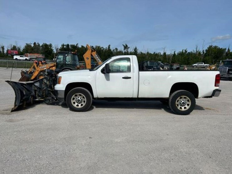 2014-gmc-sierra-3500-image-7