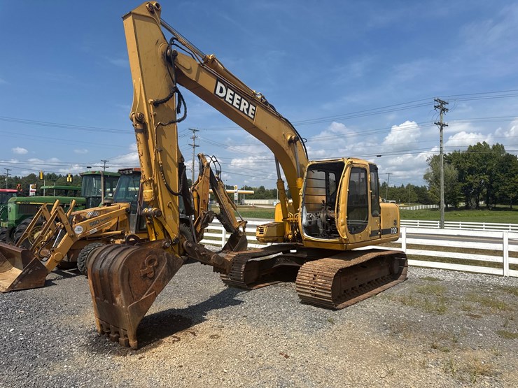 deere-120-image-1