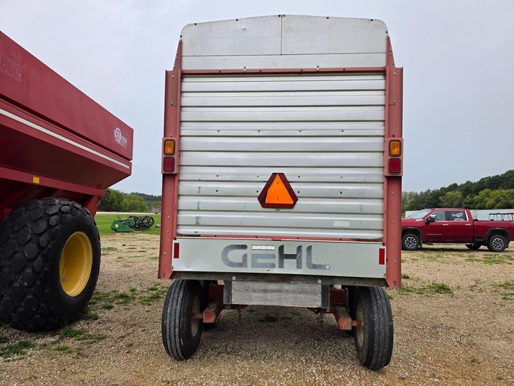 gehl-980-image-4